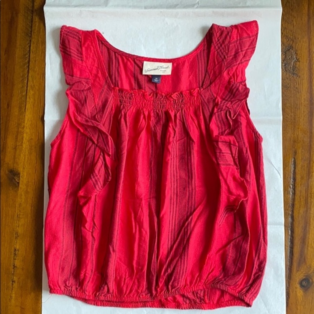 $5 LABOR DAY SALE ❤️ Universal Thread Striped, Ruffled Red Blouse: NWOT